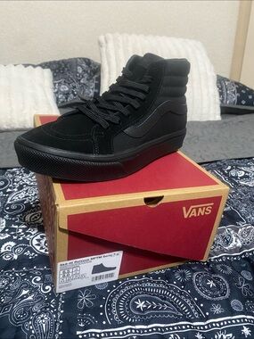 Vans Sk8-Hi Black High-Top Sneakers